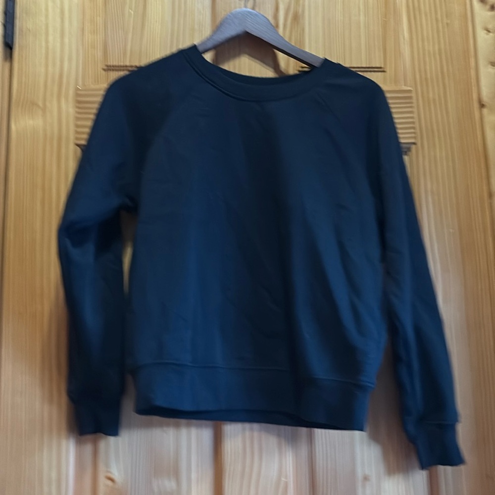 Just be, medium, black, sweater.